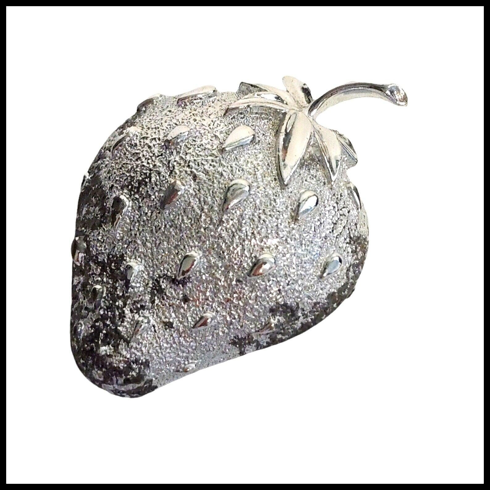 Vintage Signed Sarah Coventry Silver Tone Strawberry Brooch Pin 14$